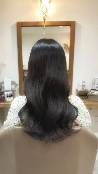 ロング カラー hair make applause.所属・小賀 栞奈のヘアスタイル