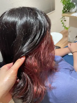 カラー 関 桃子のヘアスタイル