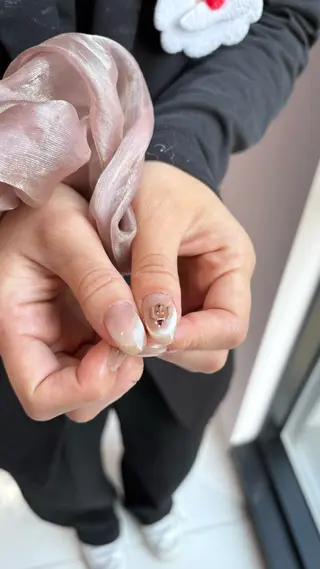 セミロング CLALA Ayumiのネイルデザイン