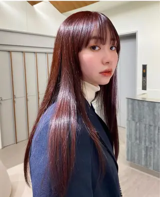 ロング カラー レイヤーカット🐩 透明感カラー モカのヘアスタイル