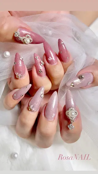 ネイル Rosa NAILのネイルデザイン
