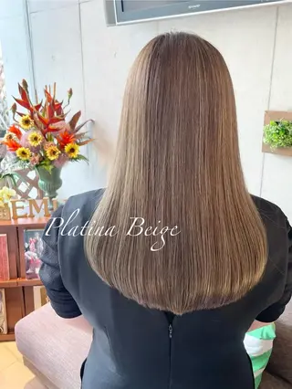 カラー ミディアム 工藤 詩月のヘアスタイル