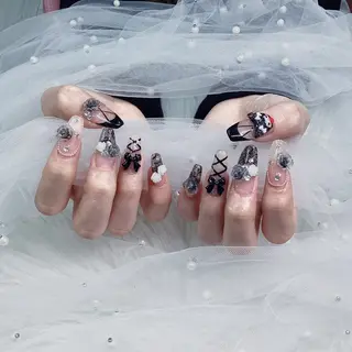 ネイル パーツ全部¥110 サロンミミのネイルデザイン