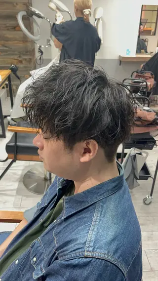 メンズ アイバ シュンのヘアスタイル