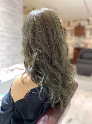 ロング ［パサつき改善］＊ 髪質改善ケアサロン＊のヘアスタイル
