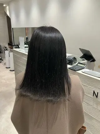 ロング カラー サキ🤍ハイトーン 🩰くびれ巻きヘアのヘアスタイル