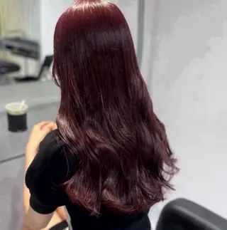 ロング カラー 🫧うる艶トレンド 🫧透明感カラーのヘアスタイル