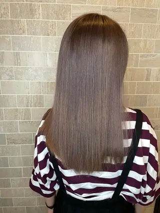 セミロング ブリーチ毛矯正.髪質 改善.髪にドラマをのヘアスタイル