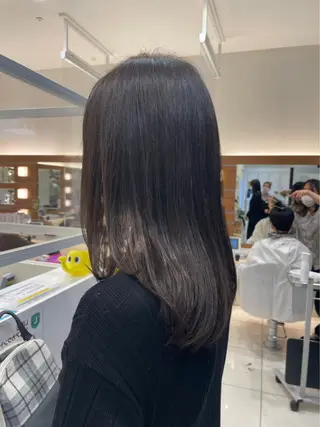 ミディアム カラー 中條 あまねのヘアスタイル