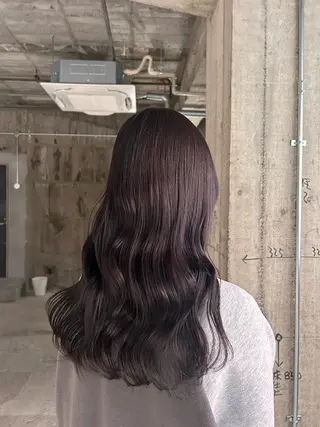ロング カラー 玉置 七海のヘアスタイル