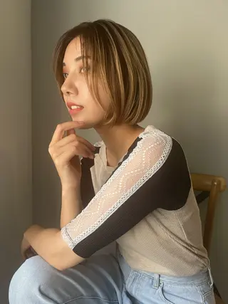 ショート カラー ショート/ボブ/透明 感カラー/高橋あみのヘアスタイル