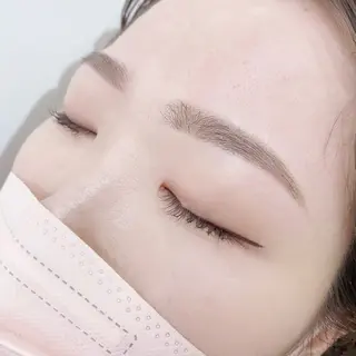 アイブロウ akari 🧸🧡のマツエク・マツパデザイン