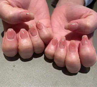 ネイル 藤井 里緒奈のネイルデザイン