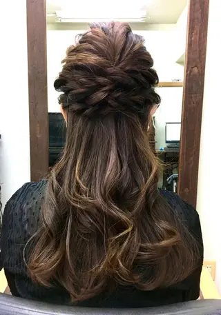 ロング ヘアー・クロマチックノート所属・杣澤 詩乃のヘアスタイル