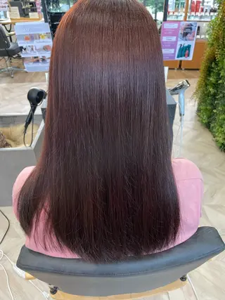 ロング カラー 丸岡 成穂のヘアスタイル