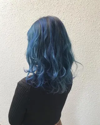 ミディアム カラー インナーカラー/天神 ブリーチ/吉田のヘアスタイル