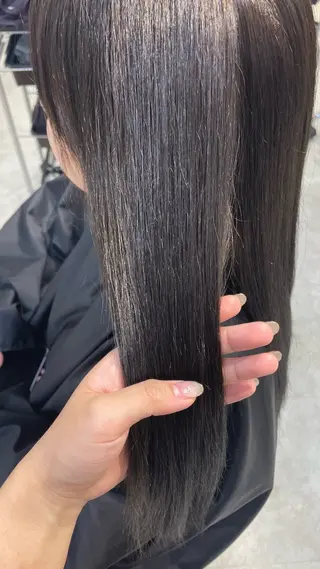 セミロング Agnos青山所属・鈴木 里奈のヘアスタイル