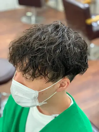 ショート パーマ メンズ クセを最大限に活かす メンズパーマ奈良大祐のヘアスタイル