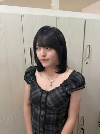 ミディアム カラー ブリーチ・カットモデ ル🎀serenaのヘアスタイル