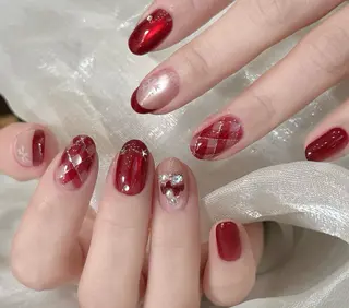 ネイル NiNa ビューティーサロン所属・Ni Naのネイルデザイン