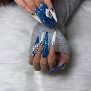 ネイル 𝑗𝑢𝑛𝑛𝑎 𝑛𝑎𝑖𝑙のネイルデザイン