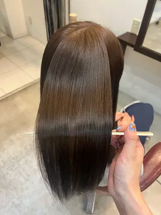 セミロング カラー 吉岡 なみのヘアスタイル