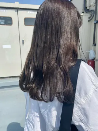 ロング カラー BROWN所属・ケアストレート ハナシロミサキのヘアスタイル