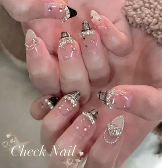 ネイル LAVISH nanamiのネイルデザイン