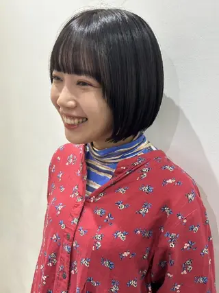 ショート 🐝 朝ラク・扱いや すいボブ／専門🐝のヘアスタイル