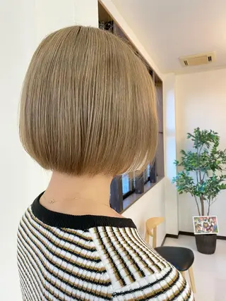 ミディアム 松本 菜那のヘアスタイル