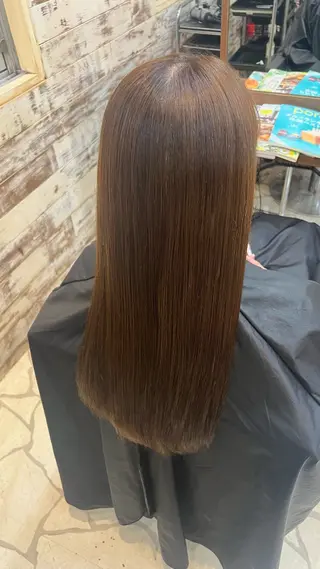 カラー 栗林 萌々のヘアスタイル