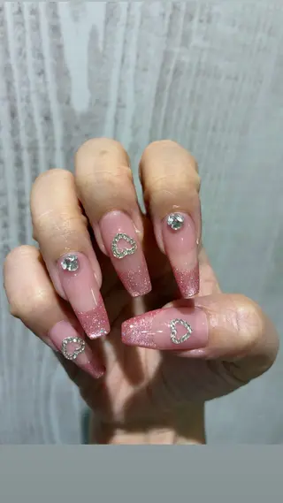 ネイル 13日3980円‼️ マグもデザインも◎のネイルデザイン