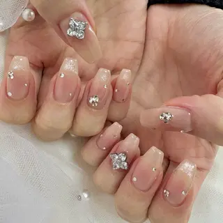 ネイル nail salon e'mu💐のネイルデザイン