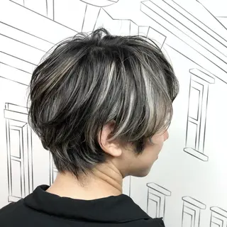 ショート カラー レイヤー⭐️カラー ⭐️平川雅史のヘアスタイル