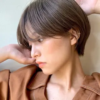 ショート green machida所属・暖色・ベージュ♡ nanoha itoのヘアスタイル