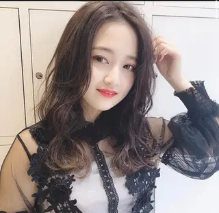 ロング 🦋ミルクティーベー ジュ🦋mayukiのヘアスタイル