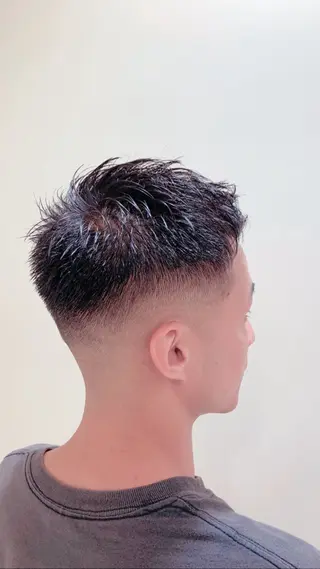 ショート メンズ カットインアルファα所属・日野 慎鷹のヘアスタイル