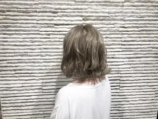 ミディアム カラー ヘアアレンジ 嶋田 ゆきのヘアスタイル