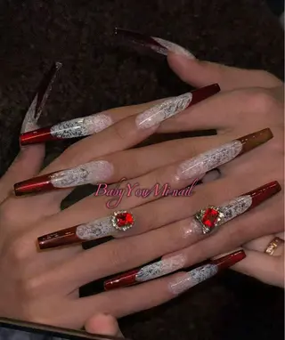 ネイル 相沢 さやかのネイルデザイン