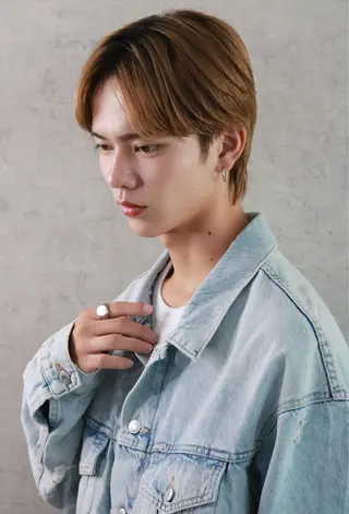 ショート カラー パーマ メンズ 森下 佑大のヘアスタイル