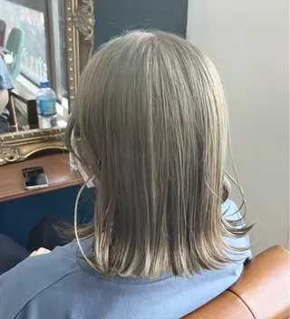 カラー 森田翔斗 顔周りレイヤーのヘアスタイル