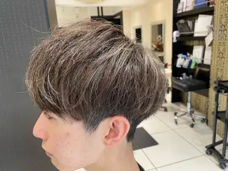 カラー 渡辺 広輝のヘアスタイル