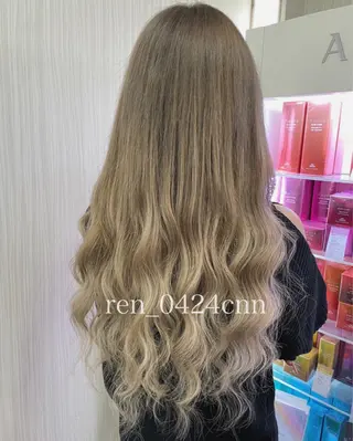 ロング カラー れん/ハイトーン /エクステ/韓国風のヘアスタイル