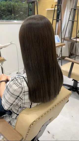 ロング メンズバレイヤージュ 斉藤春のヘアスタイル