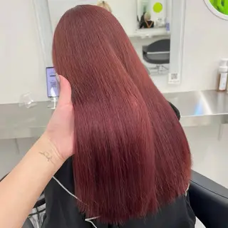 ロング カラー ヘアアレンジ 🩶学生指名No.1 レッド・ボルドー🩶のヘアスタイル