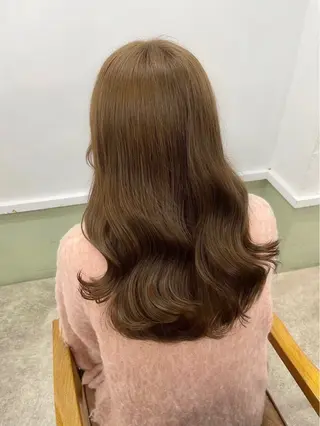カラー HONEY shibuya所属・C H I R Iのヘアスタイル