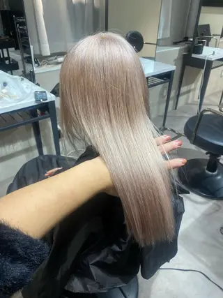 カラー Seleneコウキ ブリーチ/ハイトーンのヘアスタイル