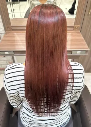 ロング カラー 冨樫 沙良のヘアスタイル