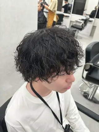 ミディアム パーマ メンズ 岩井 虎大郎のヘアスタイル