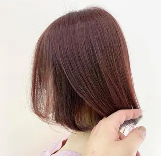 ミディアム アダチ コウスケのヘアスタイル